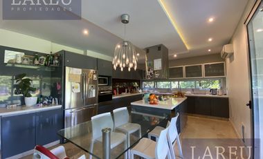 Casa en La Lomada De Pilar