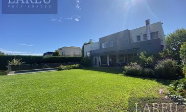 Casa en La Lomada De Pilar