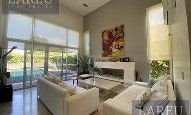 Casa en La Lomada De Pilar