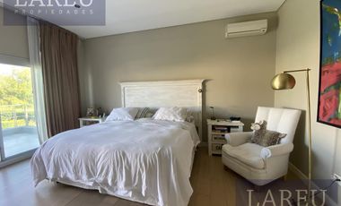 Casa en La Lomada De Pilar