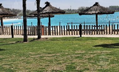 Hermoso lote en Terralagos