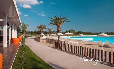 Hermoso lote en Terralagos