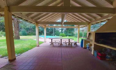 Hermosa Casa Quinta En Venta ¡3.000 m2 de terreno! Barrio Parque Exaltación