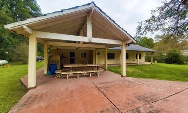 Hermosa Casa Quinta En Venta ¡3.000 m2 de terreno! Barrio Parque Exaltación