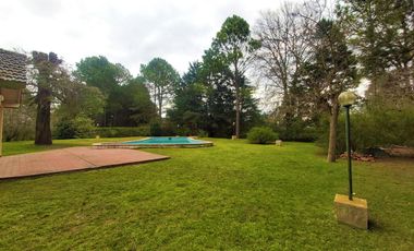 Hermosa Casa Quinta En Venta ¡3.000 m2 de terreno! Barrio Parque Exaltación