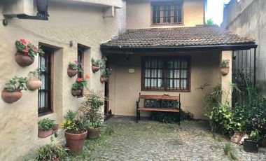 Casa 4 ambientes - Pileta, Jardin. Villa Adelina  Venta!