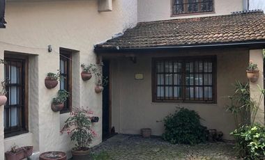 Casa 4 ambientes - Pileta, Jardin. Villa Adelina  Venta!