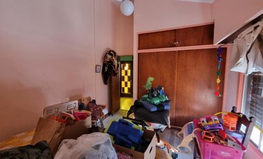 Galpón en 2 plantas + vivienda de 3 ambientes.