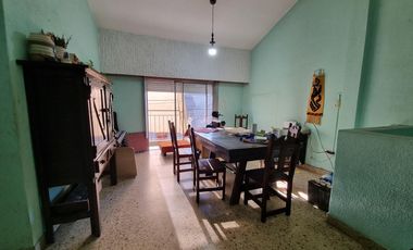 Galpón en 2 plantas + vivienda de 3 ambientes.