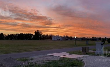 Lote de 1713 m2 en Barrio Fincas del Alba -Canning-