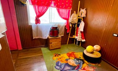 CASA EN EL BOSQUE CON PISCINA Y 4 DORMITORIOS