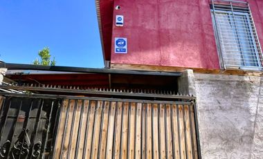 CASA EN EL BOSQUE CON PISCINA Y 4 DORMITORIOS