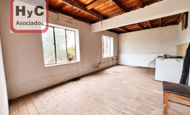 Arriendo de terreno con bodegas Ideal para almacenamiento