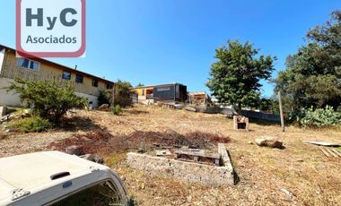 Arriendo de terreno con bodegas Ideal para almacenamiento