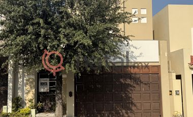 CASA BOSQUES CONTRY GUADALUPE RENTA