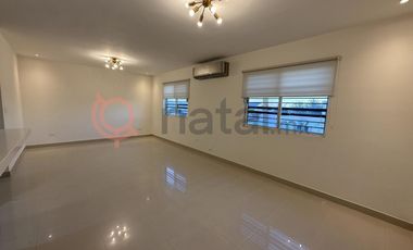 CASA BOSQUES CONTRY GUADALUPE RENTA