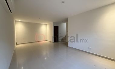 CASA BOSQUES CONTRY GUADALUPE RENTA