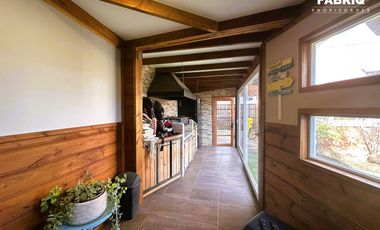 LINDA CASA EN CONDOMINIO 4DORM + 3BAÑOS + QUINCHO Y TERRAZA