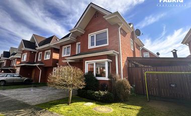 LINDA CASA EN CONDOMINIO 4DORM + 3BAÑOS + QUINCHO Y TERRAZA