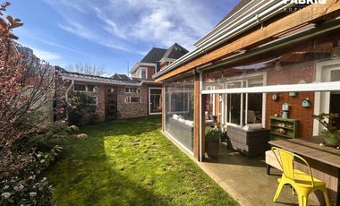 LINDA CASA EN CONDOMINIO 4DORM + 3BAÑOS + QUINCHO Y TERRAZA