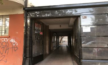 EXCELENTE OFICINA EN PRIMER PISO CON ESTACIONAMIENTO