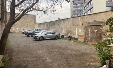 EXCELENTE OFICINA EN PRIMER PISO CON ESTACIONAMIENTO