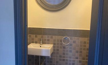 EXCELENTE OFICINA EN PRIMER PISO CON ESTACIONAMIENTO