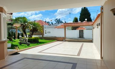 Casa con Piscina, Challuabamba