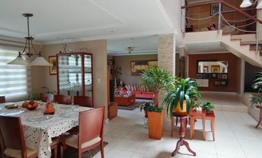 Casa con Piscina, Challuabamba