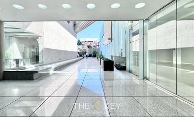 Local Comercial en Arriendo en Apoquindo - Escuela Militar