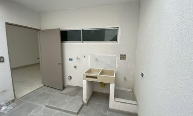 Casa amplia en Rosendo Garcés Montería