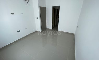 Casa amplia en Rosendo Garcés Montería