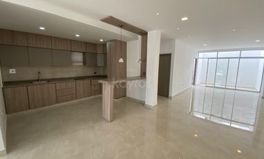 Casa amplia en Rosendo Garcés Montería