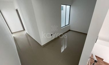 Casa amplia en Rosendo Garcés Montería