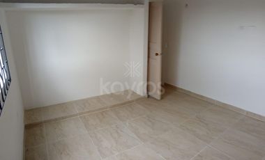 Casa de 2 pisos en venta en el barrio Holanda, Montería: 5 habitaciones, 3 baños y ubicación estratégica