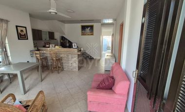 Casa de 2 pisos en venta en el barrio Holanda, Montería: 5 habitaciones, 3 baños y ubicación estratégica