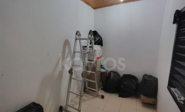 Casa esquinera en venta en el Centro de Montería: 3 habitaciones, 3 baños y garaje