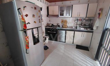 Casa esquinera en venta en el Centro de Montería: 3 habitaciones, 3 baños y garaje