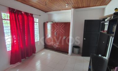 Casa esquinera en venta en el Centro de Montería: 3 habitaciones, 3 baños y garaje