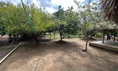 Venta de casa campestre El Faro 2, Montería: 4 habitaciones, 3 baños y lote de 4.800 m² salón grande y kioskos de lujo