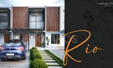 Proyecto Guadalupe House Montería: Casas Río, Cielo y Natura de dos pisos