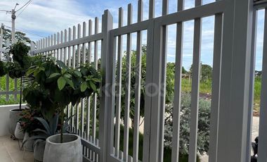 Casa amplia en venta en Montería estrato 3 – Portal de la Candelaria con patio, balcón y estudio