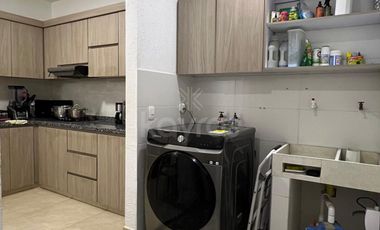 Casa amplia en venta en Montería estrato 3 – Portal de la Candelaria con patio, balcón y estudio