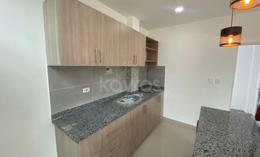 Casa de 2 pisos en venta en Vallejo Montería: 3 habitaciones, vestier y diseño moderno