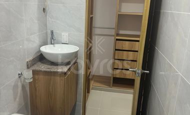 Casa en venta en Urbanización Vallejo Montería: 3 habitaciones, vestier y cocina equipada