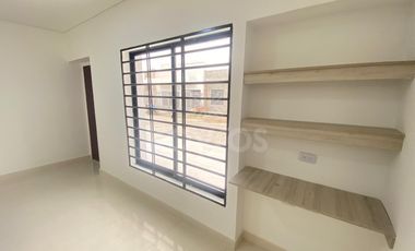 Casa en venta en Villalena, Montería: 3 habitaciones, patio y cocina moderna Inversión con alta valorización