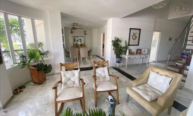 Apartamento Dúplex en venta en El Recreo, Montería: 4 Habitaciones, estudio y ubicación estratégica