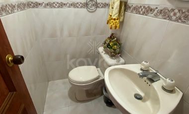 Casa de 2 pisos en venta en La Castellana Montería: 3 Habitaciones, biblioteca, 2 garaje y alta valorización