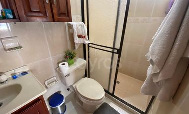 Casa de 2 pisos en venta en La Castellana Montería: 3 Habitaciones, biblioteca, 2 garaje y alta valorización