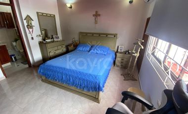 Casa de 2 pisos en venta en La Castellana Montería: 3 Habitaciones, biblioteca, 2 garaje y alta valorización